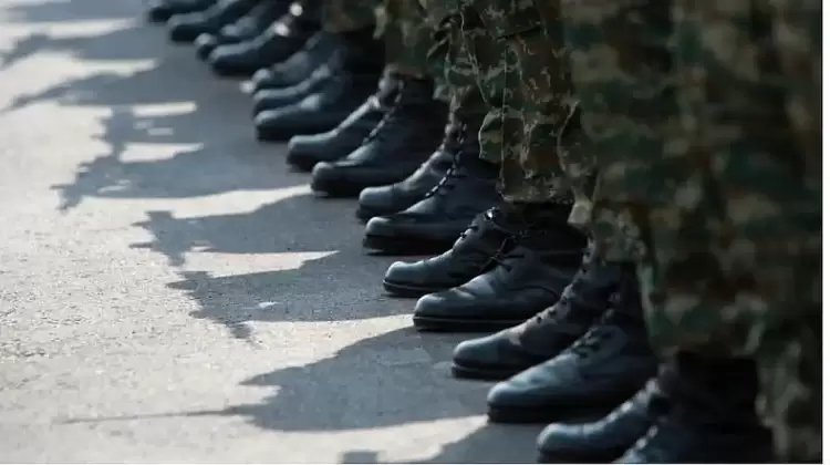 Γυναίκες στις Ένοπλες Δυνάμεις: Η καριέρα, η θητεία και οι μάχες για την ανέλιξη τους Γυναίκες στις Ένοπλες Δυνάμεις: Η καριέρα, η θητεία και οι μάχες για την ανέλιξη τους