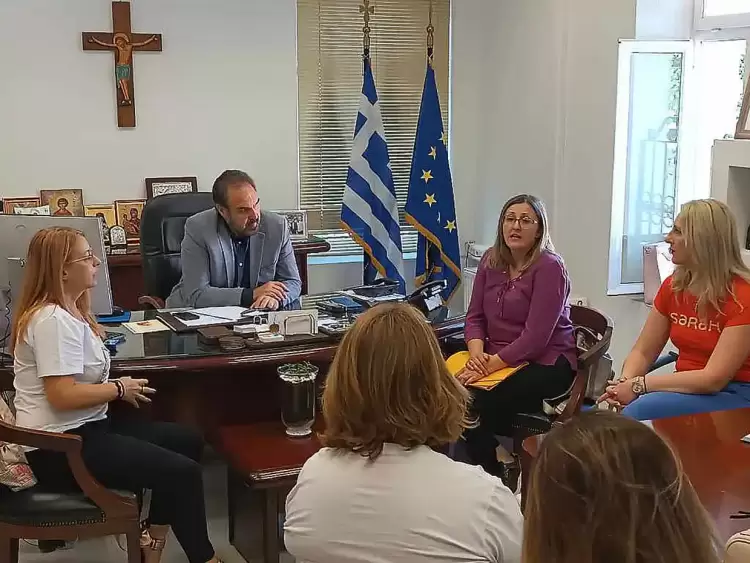 Με εκπροσώπους της Κινητής Μονάδας Ψυχικής Υγείας ο Δήμαρχος Φλώρινας