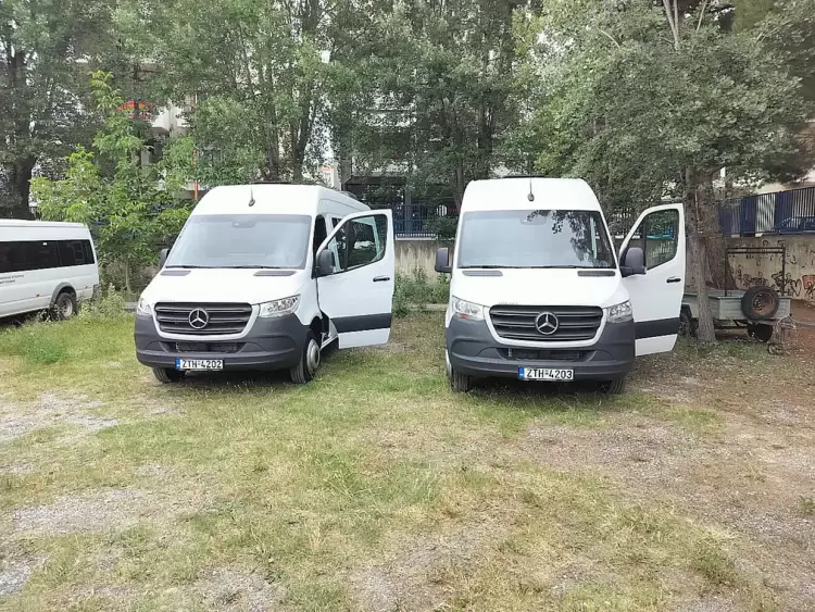 Τα 2 καινούργια λεωφορεία του Εργαστηρίου Πτολεμαϊδας