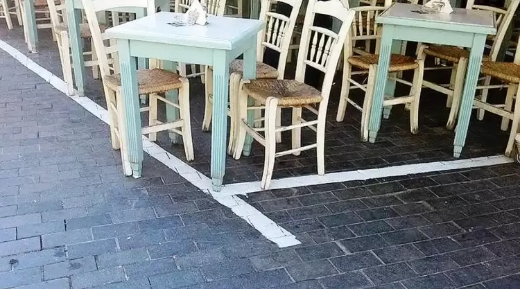 Ανάπτυξη τραπεζοκαθισμάτων από καταστήματα υγειονομικού ενδιαφέροντος στην Πτολεμαϊδα