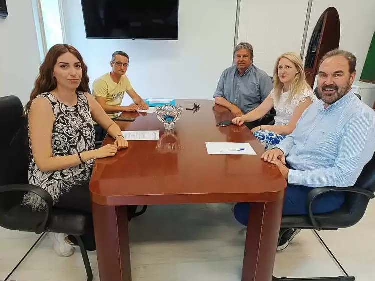 Διεξοδική συζήτηση για τα προβλήματα του κλάδου ξενοδόχων