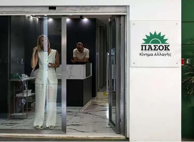 Δημοσκόπηση για  ΠΑΣΟΚ: Προβάδισμα Δούκα έναντι Ανδρουλάκη  