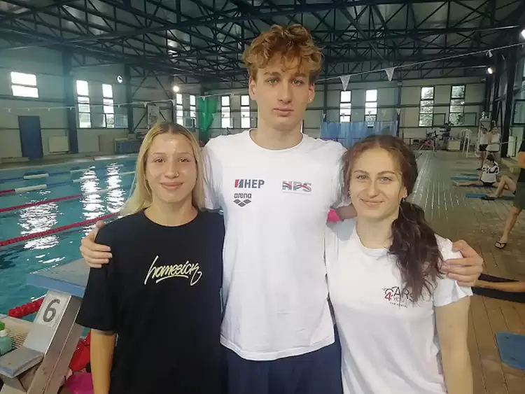 Δύο χρυσά, ένα αργυρό κι ένα χάλκινο μετάλλιο ο απολογισμός των τριών αθλητών της Κολυμβητικής Ένωσης Κοζάνης στην Β’ φάση Εφήβων – Νεανίδων