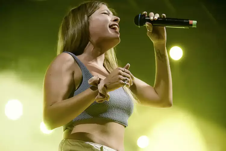 Επιτυχημένη Έναρξη της Fiesta Voio: Μια Νύχτα Μουσικής και Διασκέδασης