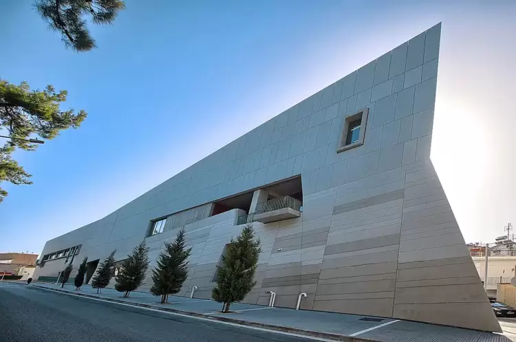 Ήρωες κινουμένων σχεδίων στην Κοβεντάρειο Δημοτική Βιβλιοθήκη Ήρωες κινουμένων σχεδίων στην Κοβεντάρειο Δημοτική Βιβλιοθήκη