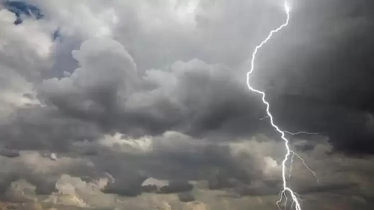 Καιρός: Ισχυρές καταιγίδες και χαλάζι από το μεσημέρι της Τετάρτης – Έκτακτο δελτίο επιδείνωσης καιρού