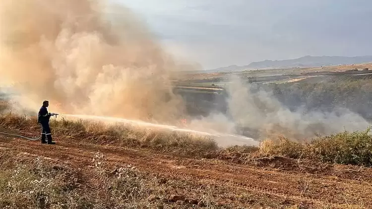 Κατάσβεση φωτιάς στις κοινότητες Μεσοχωρίου και Μαρίνας Κατάσβεση φωτιάς στις κοινότητες Μεσοχωρίου και Μαρίνας