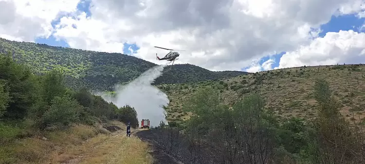 Κοζάνη: Φωτιά στο Κτένι – Στο σημείο ελικόπτερο και πυροσβέστες 