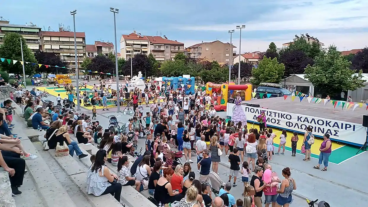 Με παιδικό φεστιβάλ συνεχίστηκε το "Πολιτιστικό Καλοκαίρι" του Δήμου Φλώρινας Με παιδικό φεστιβάλ συνεχίστηκε το “Πολιτιστικό Καλοκαίρι” του Δήμου Φλώρινας