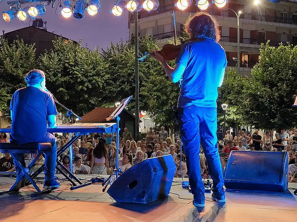 Με συναυλία του Στάθη Δρογώση ξεκίνησε το "Πολιτιστικό Καλοκαίρι 2024" του Δήμου Φλώρινας Με συναυλία του Στάθη Δρογώση ξεκίνησε το “Πολιτιστικό Καλοκαίρι 2024” του Δήμου Φλώρινας