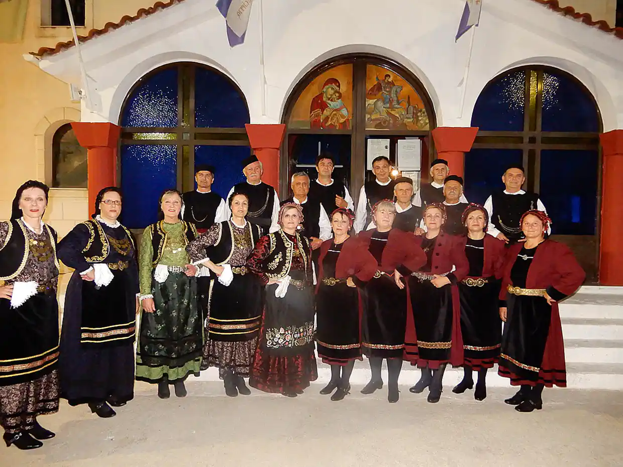 Ο Σύλλογος Γρεβενιωτων Κοζάνης θα χορέψει στην Θεσσαλονίκη Ο Σύλλογος Γρεβενιωτων Κοζάνης θα χορέψει στην Θεσσαλονίκη