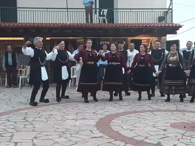 Ο Σύλλογος Γρεβενιωτων Κοζάνης θα χορέψει στην Θεσσαλονίκη Ο Σύλλογος Γρεβενιωτων Κοζάνης θα χορέψει στην Θεσσαλονίκη