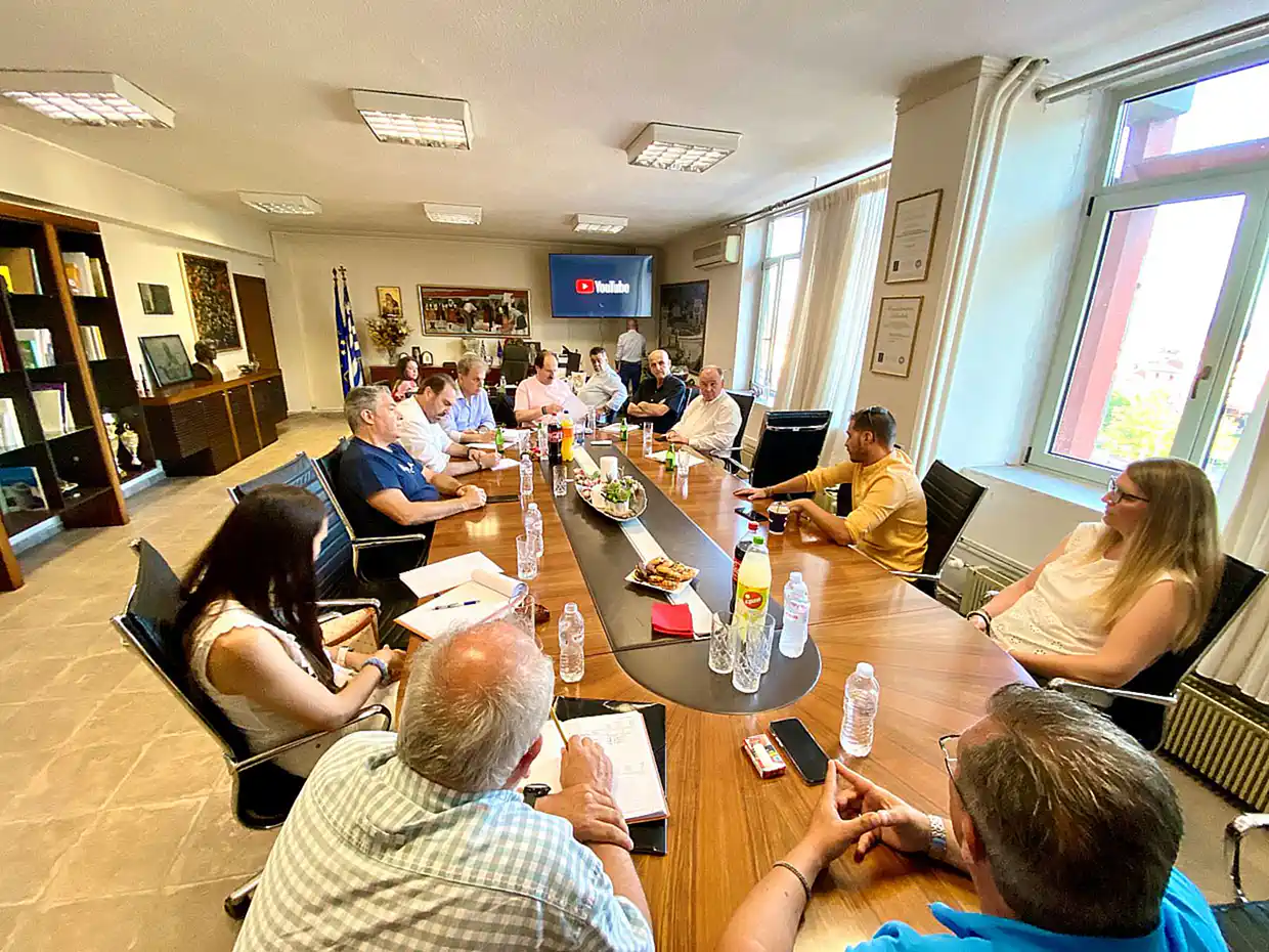 Οδική σύνδεση του Οικισμού της Αχλάδας με το επαρχιακό δίκτυο Οδική σύνδεση του Οικισμού της Αχλάδας με το επαρχιακό δίκτυο