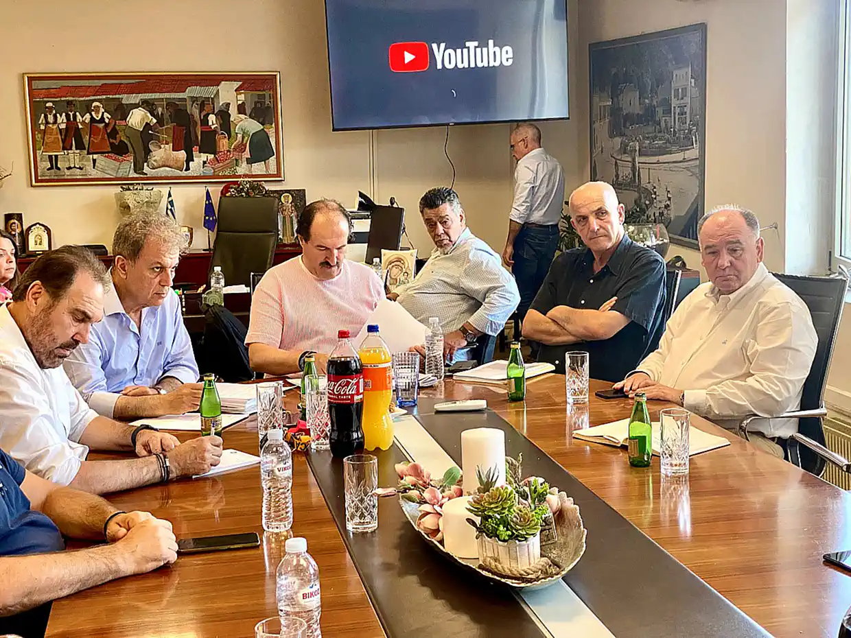 Οδική σύνδεση του Οικισμού της Αχλάδας με το επαρχιακό δίκτυο Οδική σύνδεση του Οικισμού της Αχλάδας με το επαρχιακό δίκτυο