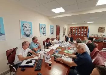 Περιφέρεια Δυτικής Μακεδονίας: Σύσκεψη για τη Σχολή Αστυφυλάκων Καστοριάς Περιφέρεια Δυτικής Μακεδονίας: Σύσκεψη για τη Σχολή Αστυφυλάκων Καστοριάς