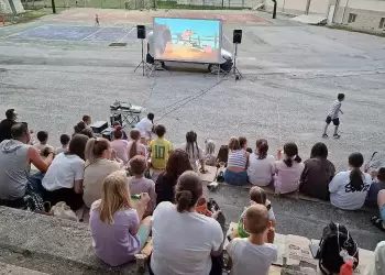 Πολιτιστικό Καλοκαίρι Δήμου Φλώρινας: Σε εξέλιξη οι βραδιές παιδικού θερινού κινηματογράφου Πολιτιστικό Καλοκαίρι Δήμου Φλώρινας: Σε εξέλιξη οι βραδιές παιδικού θερινού κινηματογράφου