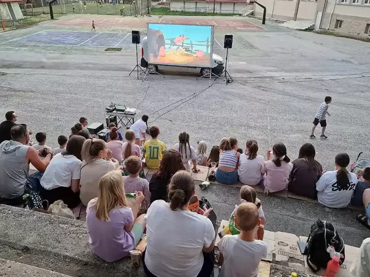 Πολιτιστικό Καλοκαίρι Δήμου Φλώρινας: Σε εξέλιξη οι βραδιές παιδικού θερινού κινηματογράφου Πολιτιστικό Καλοκαίρι Δήμου Φλώρινας: Σε εξέλιξη οι βραδιές παιδικού θερινού κινηματογράφου