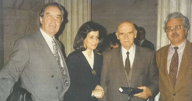 Στις 30 Δεκεμβρίου του 1996 τιμήθηκε ο αείμνηστος Κώστας Σιαμπανόπουλος.