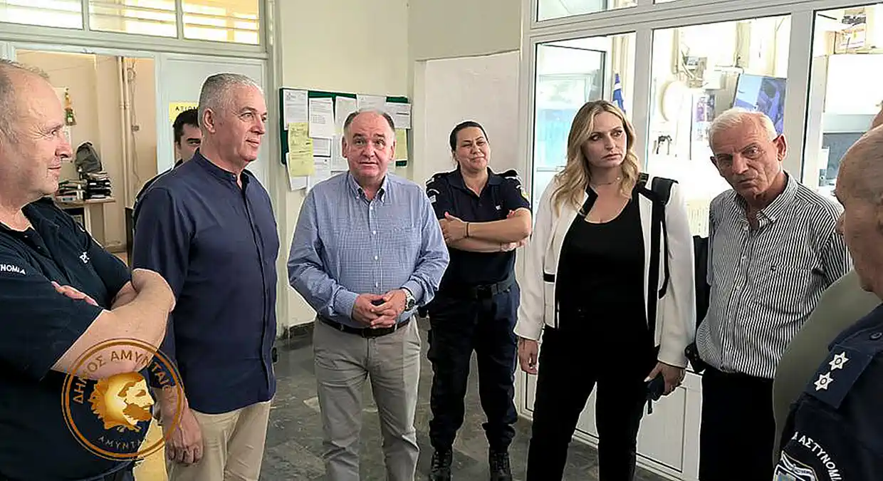 Συνάντηση του Δημάρχου Αμυνταίου Ιωάννη Λιάση, με τη Συντονίστρια του Γραφείου του Πρωθυπουργού, Έλενα Σώκου Συνάντηση του Δημάρχου Αμυνταίου Ιωάννη Λιάση, με τη Συντονίστρια του Γραφείου του Πρωθυπουργού, Έλενα Σώκου