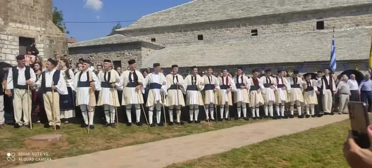Αναβίωσε το έθιμο του τρανού χορού στην Σαμαρίνα Γρεβενών