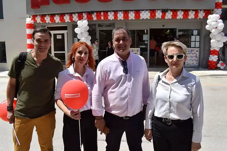 Ο Δήμαρχος Κοζάνης Γιάννης Κοκκαλιάρης στο έργο της Πλατείας Λασσάνη – Επίσκεψη στους ελεύθερους επαγγελματίες της περιοχής