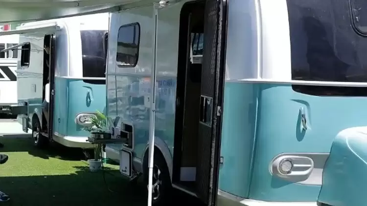 Η έλευση ξένων αυτοκινούμενων τροχόσπιτων στη Β. Ελλάδα