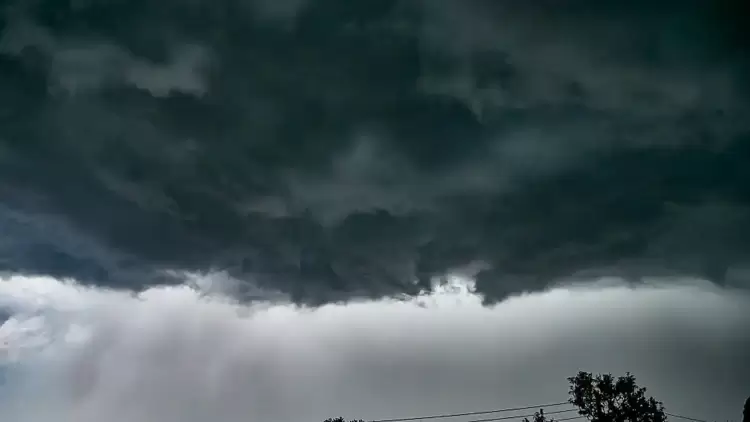 Ο καιρός σήμερα, Δευτέρα 19/8: Νεφώσεις με τοπικές βροχές και σποραδικές καταιγίδες