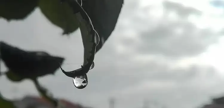 Ο καιρός σήμερα, Σάββατο 31/8: Συννεφιά με βροχές και πτώση της θερμοκρασίας