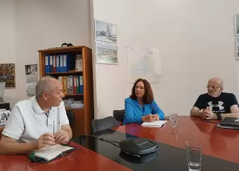 Καλλιόπη Βέττα: Η αδιαφορία της κυβέρνησης και της Δ.Ε.Η. δημιουργεί τεράστια αδιέξοδα για την τηλεθέρμανση της Εορδαίας Καλλιόπη Βέττα: Η αδιαφορία της κυβέρνησης και της Δ.Ε.Η. δημιουργεί τεράστια αδιέξοδα για την τηλεθέρμανση της Εορδαίας