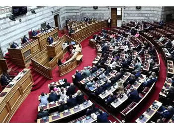 Κυβερνητικές πηγές: Η προ ημερησίας συζήτηση στη Βουλή για τις φωτιές θα γίνει τον Σεπτέμβριο με βάση στοιχεία και δεδομένα