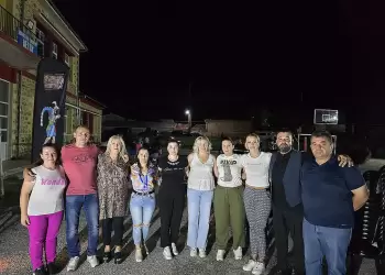 Με μεγάλη επιτυχία πραγματοποιήθηκε η παράσταση Θεάτρου Σκιών στον Αετό