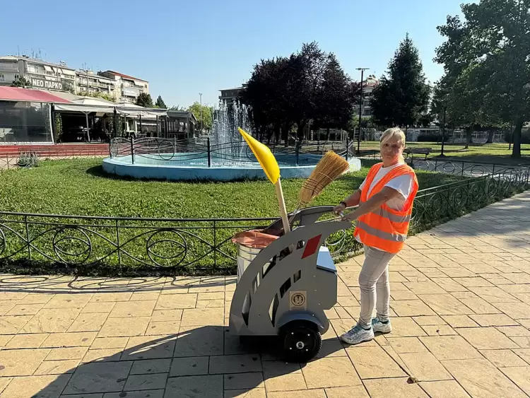 Νέα καρότσια αποκομιδής απορριμμάτων για την Υπηρεσία Καθαριότητας του Δήμου Φλώρινας Νέα καρότσια αποκομιδής απορριμμάτων για την Υπηρεσία Καθαριότητας του Δήμου Φλώρινας