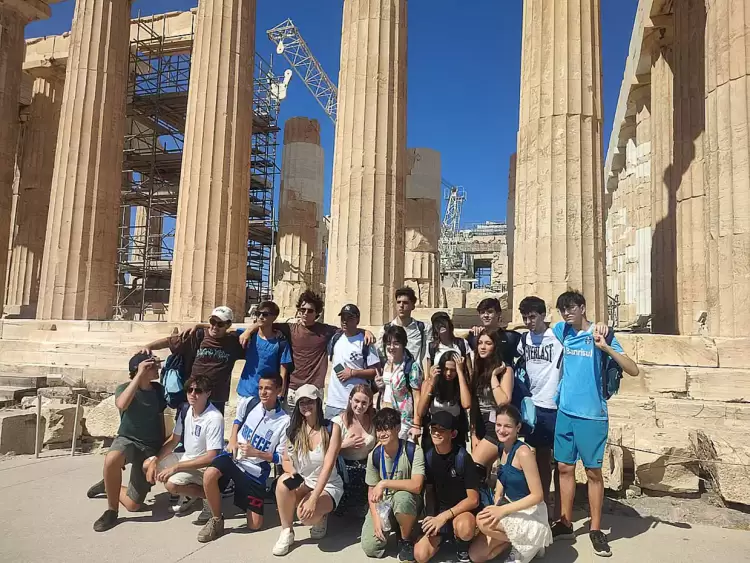 Ολοκλήρωση του προγράμματος «Παίζω και Επικοινωνώ στην Ελληνική Γλώσσα» για ομογενείς μαθητές/τριες Ολοκλήρωση του προγράμματος «Παίζω και Επικοινωνώ στην Ελληνική Γλώσσα» για ομογενείς μαθητές/τριες