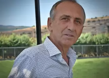 Σάββας Πεχλιβανίδης «Έφυγε ένας αγαπημένος φίλος και πολύτιμος συνεργάτης» Σάββας Πεχλιβανίδης «Έφυγε ένας αγαπημένος φίλος και πολύτιμος συνεργάτης»