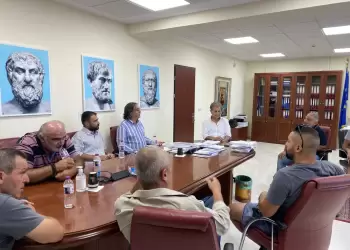 Σύσκεψη στην Περιφέρεια για το Φωτοβολταϊκό σταθμό στην Δ.Κ. Λευκάρων – Επιφυλάξεις με τα φωτοβολταικά