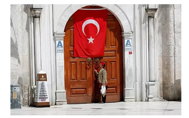 Η Τουρκία κάνει σαφάρι στα ξένα κεφάλαια - Θέλει να γίνει μαγνήτης επενδύσεων για αγορές και βαριά βιομηχανία Η Τουρκία κάνει σαφάρι στα ξένα κεφάλαια – Θέλει να γίνει μαγνήτης επενδύσεων για αγορές και βαριά βιομηχανία