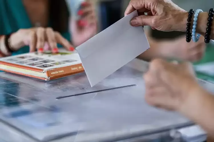 Η ακρίβεια ροκανίζει την πρωτιά Μητσοτάκη - Ποιον προτιμούν οι πολίτες για πρόεδρο του ΠΑΣΟΚ Η ακρίβεια ροκανίζει την πρωτιά Μητσοτάκη – Ποιον προτιμούν οι πολίτες για πρόεδρο του ΠΑΣΟΚ