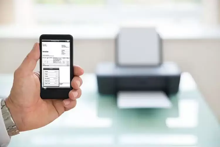 Από το 2025 υποχρεωτικά ηλεκτρονικά τιμολόγια στις επιχειρήσεις