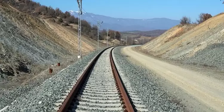 Χαρείτε, σωθήκαμε! Έρχεται το τρένο της Καλαμπάκας!
