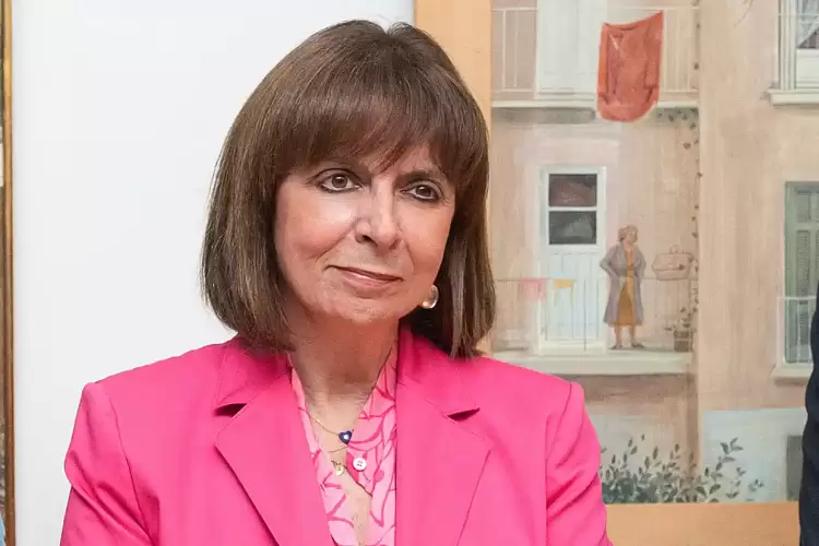 Επίτιμη δημότης Φλώρινας η Πρόεδρος της Δημοκρατίας Επίτιμη δημότης Φλώρινας η Πρόεδρος της Δημοκρατίας