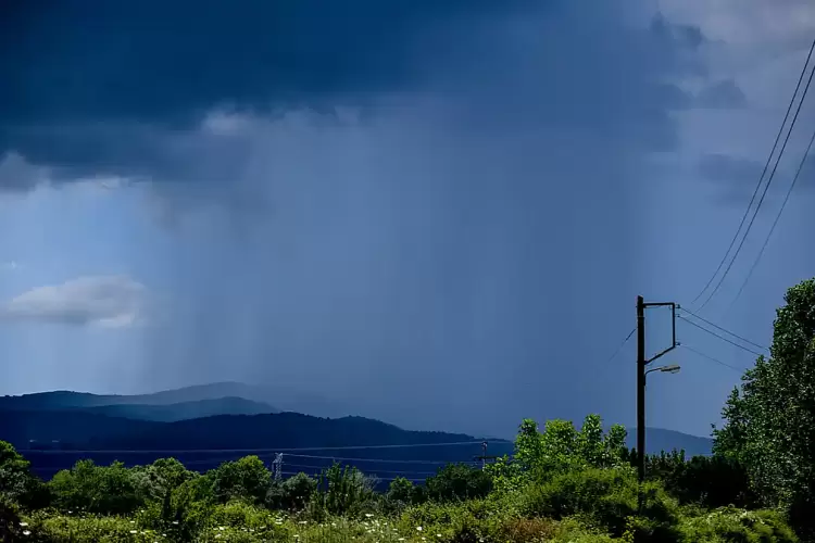Ο καιρός σήμερα, Παρασκευή 20/9: Άστατος καιρός με τοπικές βροχές και σποραδικές καταιγίδες