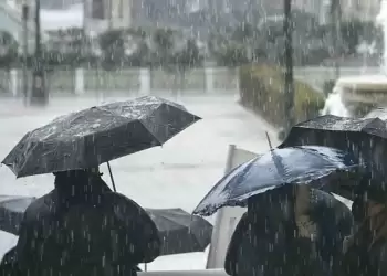 Κακοκαιρία Atena σε 3 φάσεις: Σε εξέλιξη από τα Δυτικά με ισχυρές βροχές – Πού εντοπίζονται προβλήματα