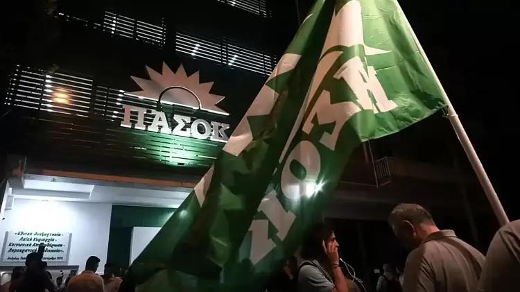 Μάχη για 3+1: H δημοσκόπηση της Metron Analysis για το ΠΑΣΟΚ