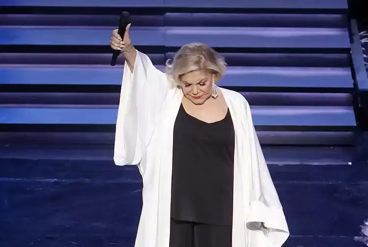 Μαρινέλλα: Αχτίδα ελπίδας για την σπουδαία ερμηνεύτρια – Έχει επαφή με το περιβάλλον Μαρινέλλα: Αχτίδα ελπίδας για την σπουδαία ερμηνεύτρια – Έχει επαφή με το περιβάλλον