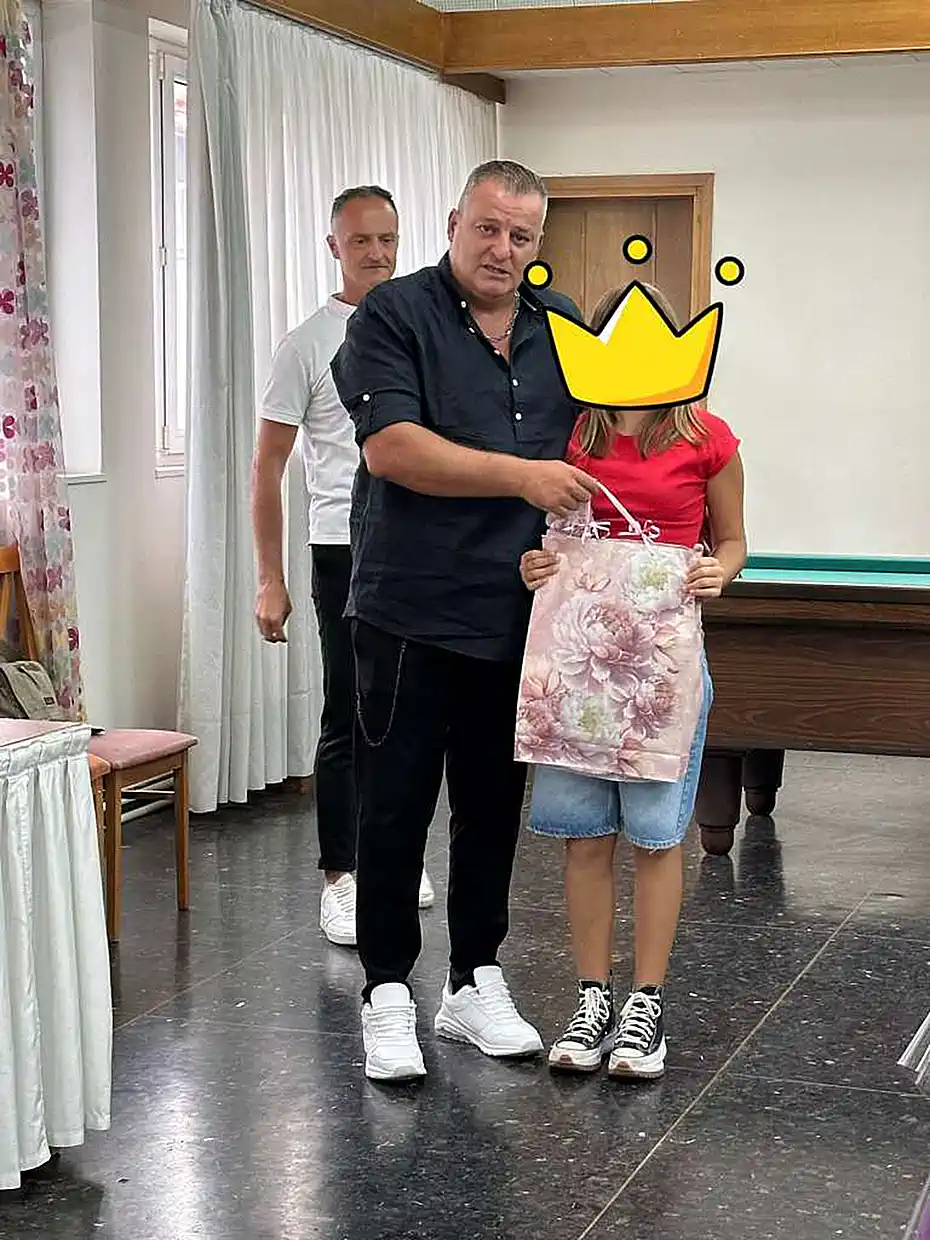 Σχολικές τσάντες στα όμορφα ΄΄πρωτάκια΄΄ μας, από την Ένωση Στρατιωτικών Περιφερειακής Ενότητας Κοζάνης Σχολικές τσάντες στα όμορφα ΄΄πρωτάκια΄΄ μας, από την Ένωση Στρατιωτικών Περιφερειακής Ενότητας Κοζάνης