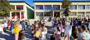 Στους Αγιασμούς των Σχολείων ο Δήμαρχος Γρεβενών