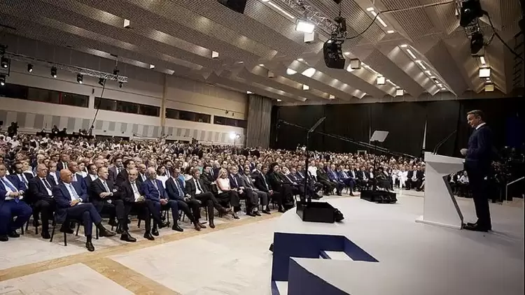 Τι έδωσε ο πρωθυπουργός στη ΔΕΘ 