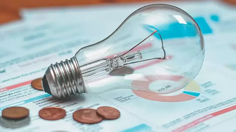 Το «μαύρο κουτί» των ανατιμήσεων στους λογαριασμούς ρεύματος