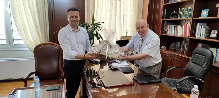 Τον Δήμαρχο Αθηναίων και υποψήφιο Πρόεδρο του ΠΑΣΟΚ, Χάρη Δούκα, υποδέχτηκε ο Κυριάκος Ταταρίδης