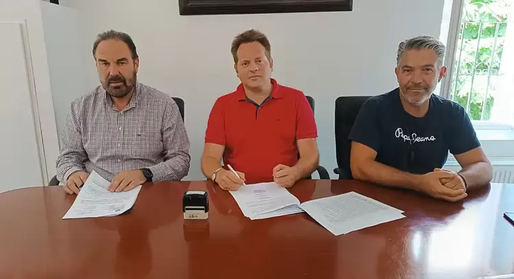 Υπεγράφη η σύμβαση του έργου "Διαγραμμίσεις οδών Δήμου Φλώρινας" Υπεγράφη η σύμβαση του έργου “Διαγραμμίσεις οδών Δήμου Φλώρινας”